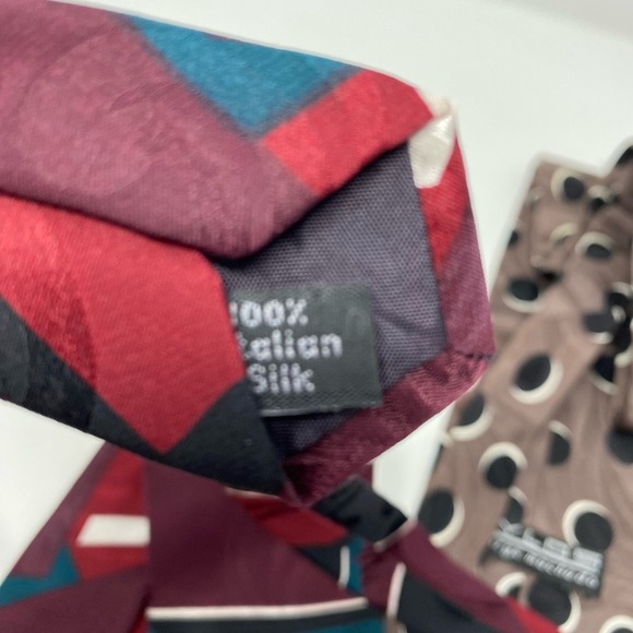 Bundle of 2 Vintage George Machado Zylos Silk Ties - Picture 5 of 6